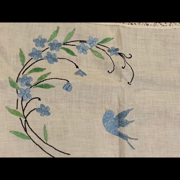 Handmade vintage table runner/scarf - Picture 2 of 2